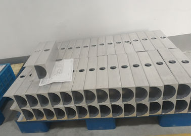 Srebrne aluminiowe części zamienne Radiator Chłodnica oleju Kolektor chłodnicy powietrza do samochodu samochodowego