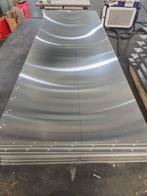 Jakość Aluminiowa płyta chłodząca z mikrokanałami do procesora centrum danych 250x150mm fabryka
